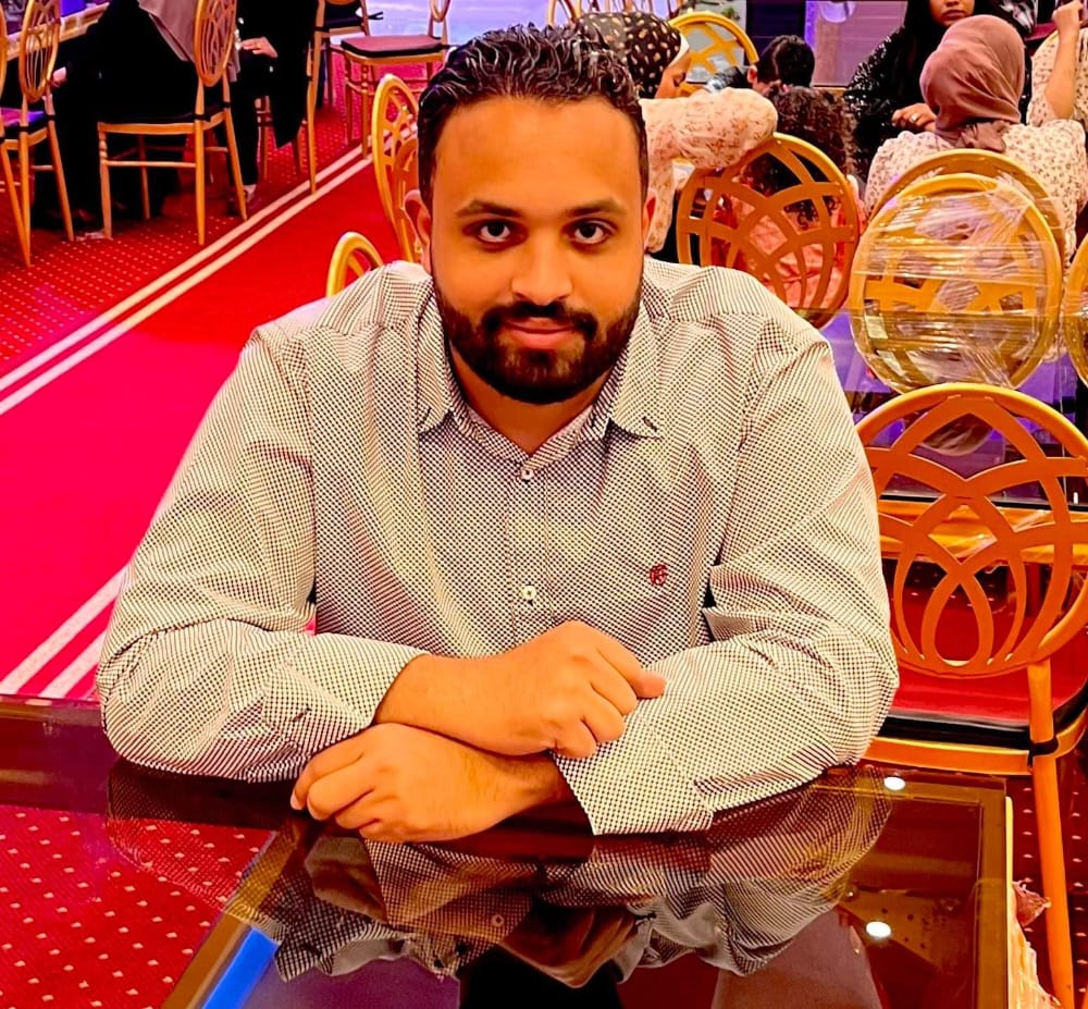 من هو محمد إبراهيم محمد خبير التسويق !
