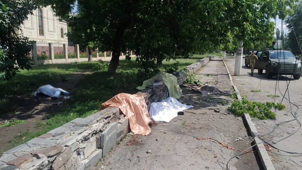 ‘Terrorist act’: Bus stop shelling kills at least 8 in Ukraine – صحيفة الصوت