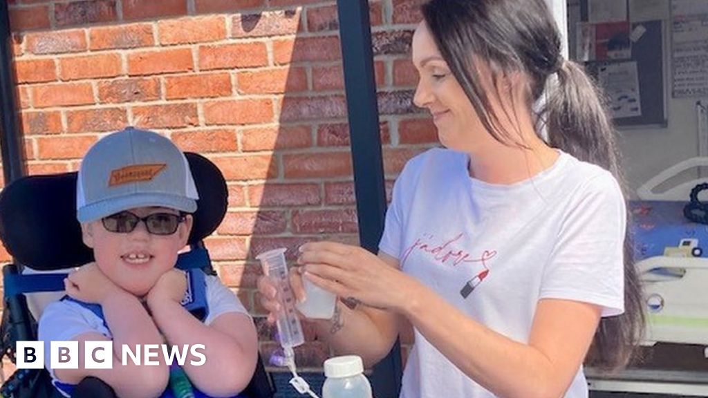 Caernarfon family’s despair over care for son with rare condition – صحيفة الصوت