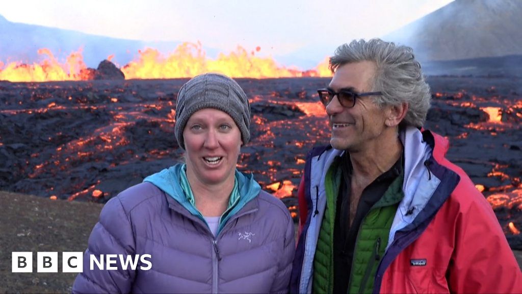 Iceland volcano was so beautiful, I had a little cry-صحيفة الصوت