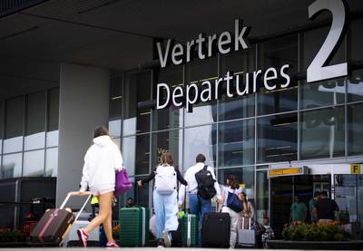 Vertrek van Schiphol ook in herfstvakantie beperkt: 69.500 reizigers per dag-صحيفة الصوت