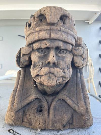 Historisch beeld opgevist uit Waddenzee: ‘Waarschijnlijk 450 jaar oud’-صحيفة الصوت