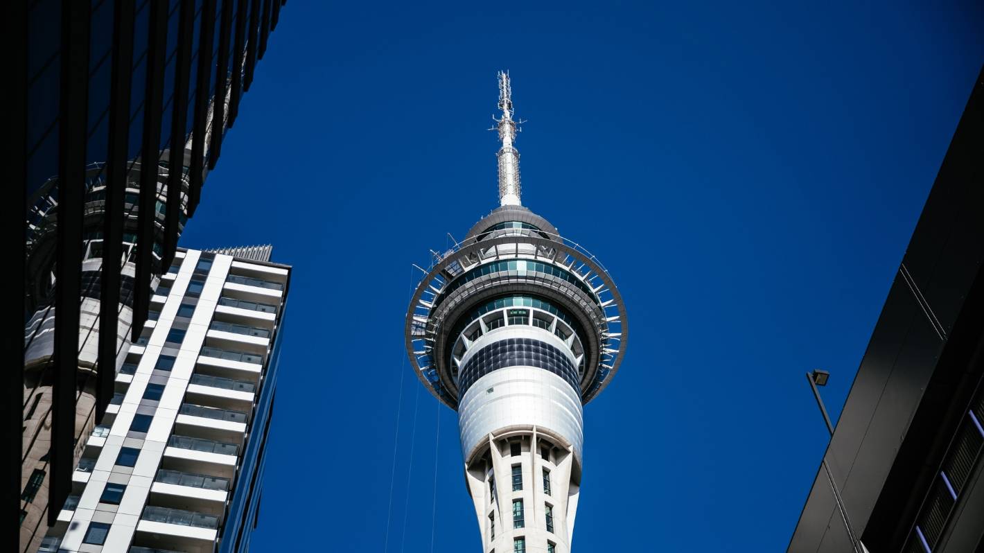 By the numbers: Auckland’s Sky Tower turns 25 – صحيفة الصوت