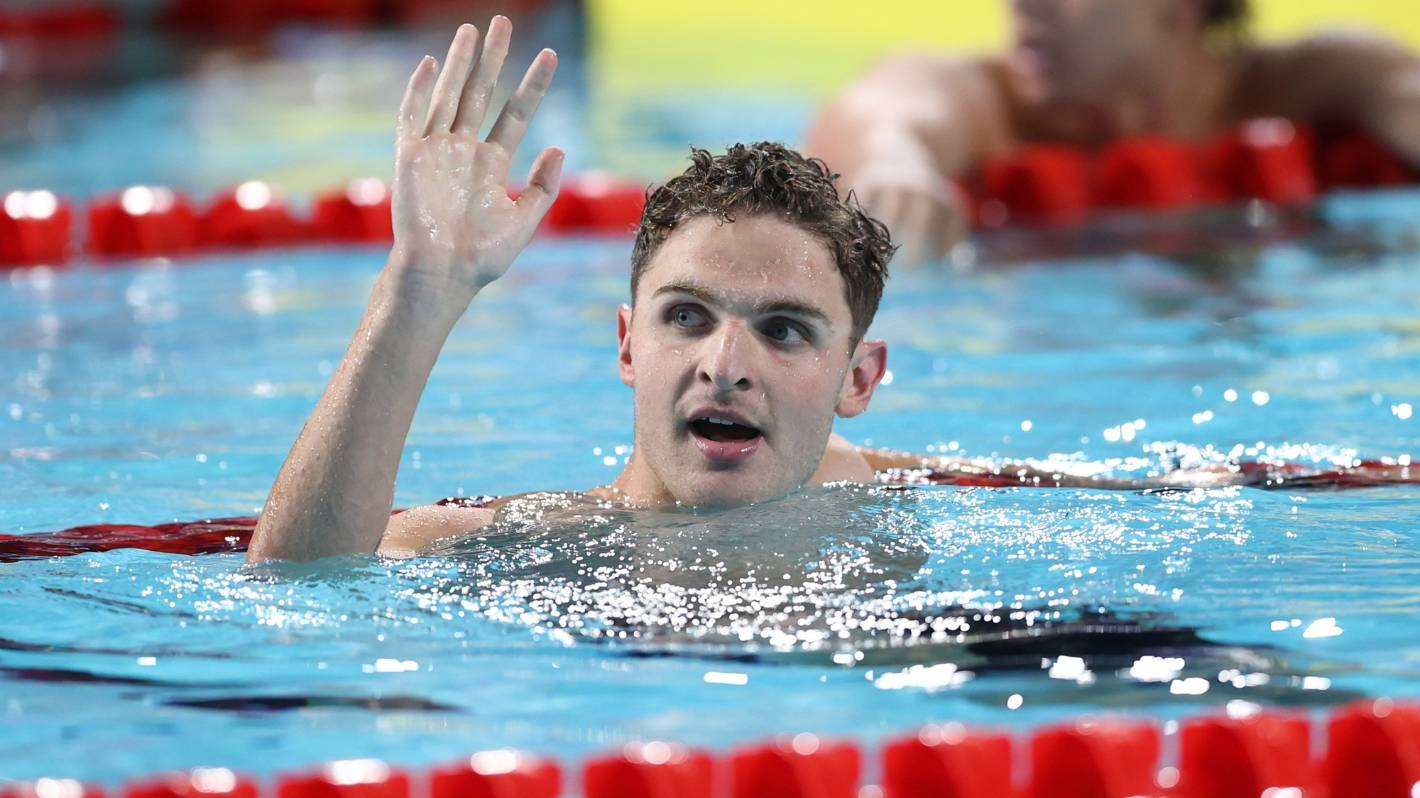 Swim sensation Lewis Clareburt claims third medal – ‘It’s a dream come true’ – صحيفة الصوت