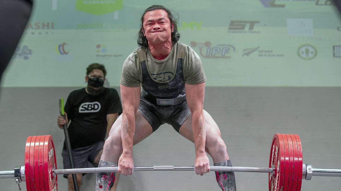 Powerlifter sets personal bests despite ‘horrible’ preparation for nationals – صحيفة الصوت