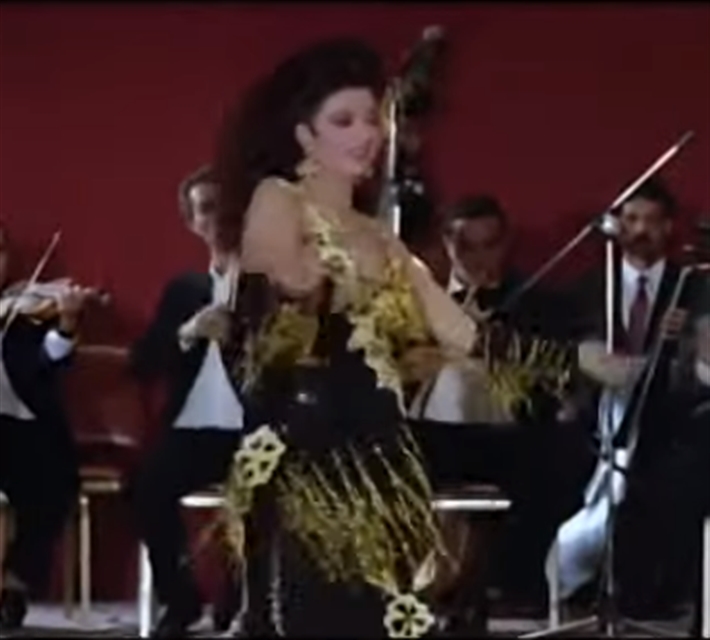 نبيلة عبيد عن موسيقى رقصتها في “الراقصة والسياسي”: هتفضل عايشه مع الناس | خبر – صحيفة الصوت