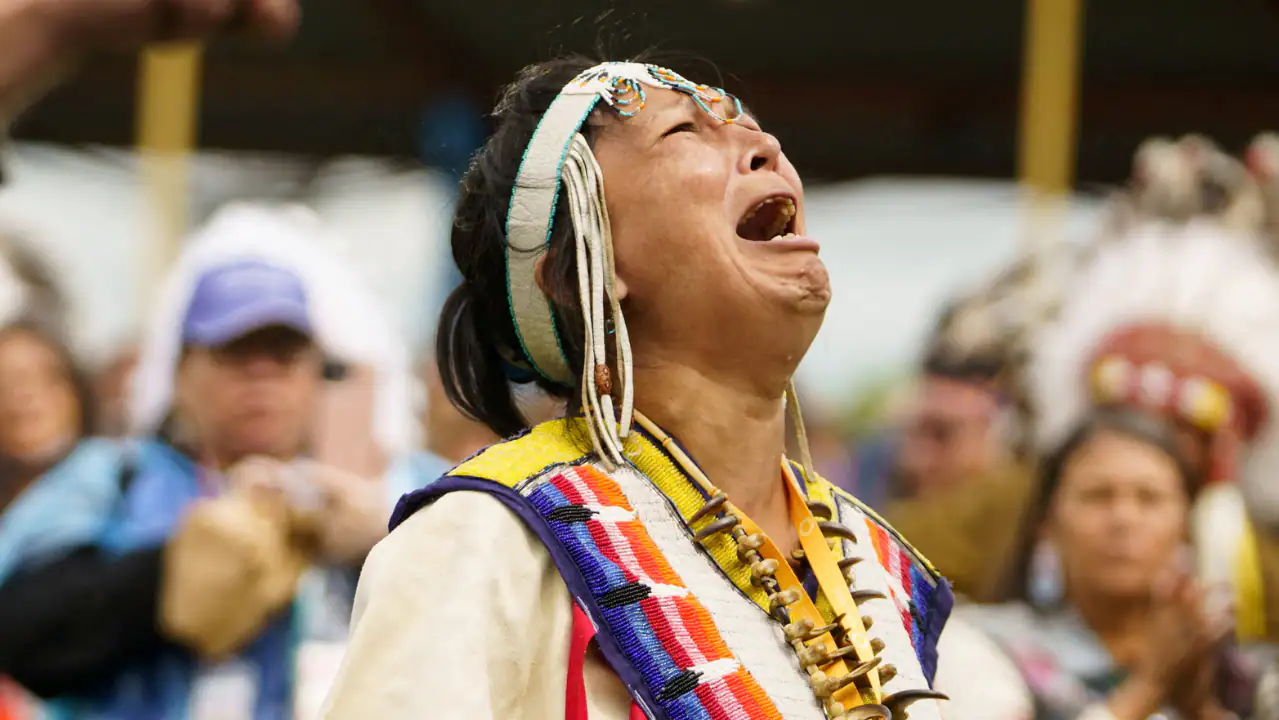 Pope Francis asks for ‘forgiveness in the name of the church’ for abuses at residential schools-صحيفة الصوت