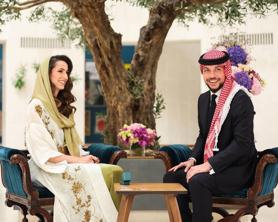 بالصور.. خطوبة ولي العهد الأردني