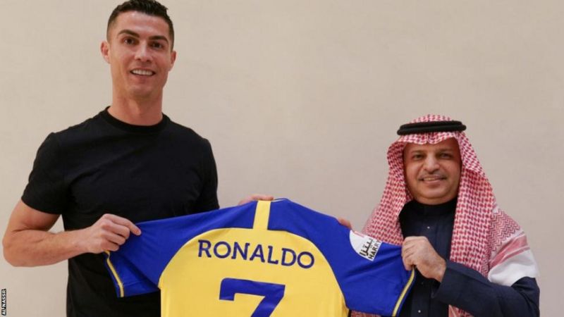 كريستيانو رونالدو: نجم البرتغال ينضم “للعالمي” النصر السعودي لمدة موسمين