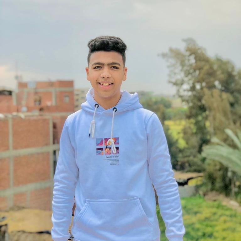 احمد تامر (البوب) “خبير لسوشيال ميديا”
