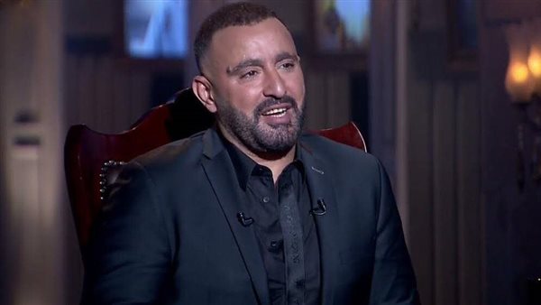 بطولة السقا.. أحمد ندا بدلا من محمد هشام عبية لكتابة وزن الريشة