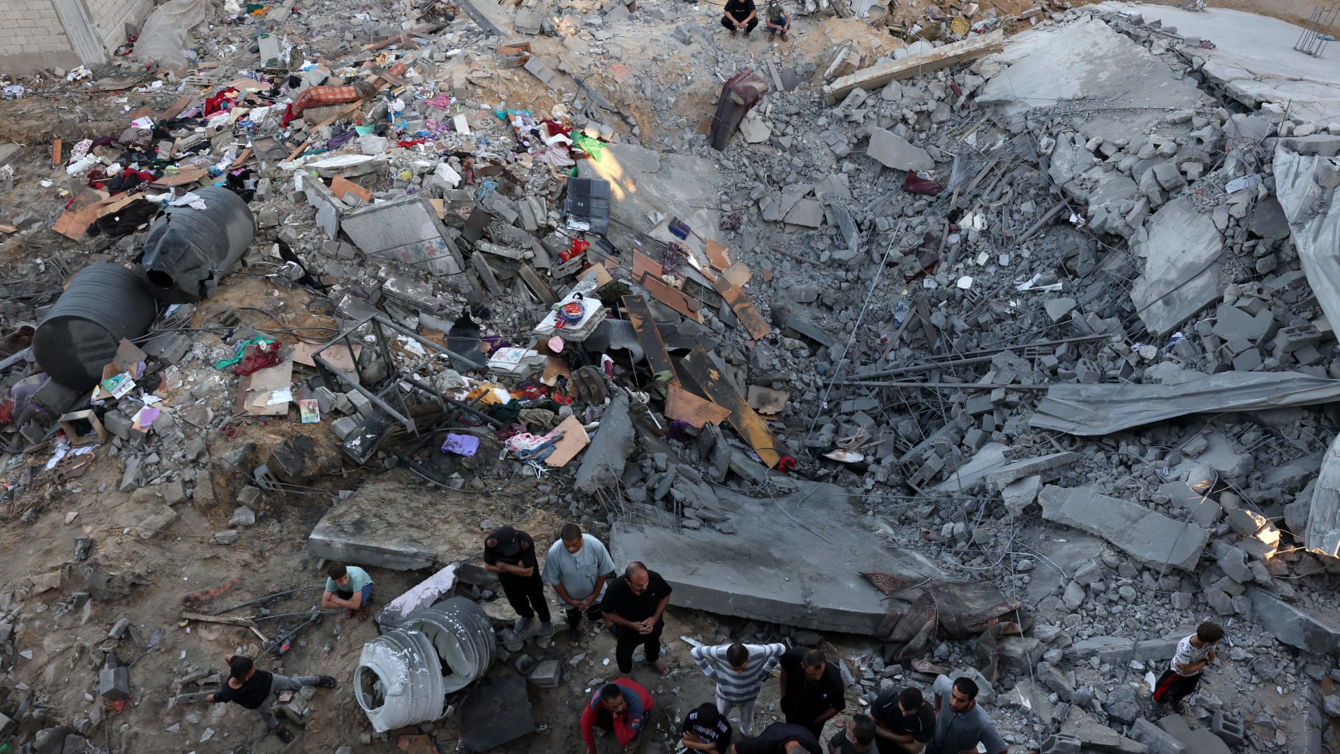 الجيش الإسرائيلي يعلن قصف 320 هدفا لحماس و"الجهاد" في غزة ليلا شملت أنفاقا ومراكز قيادة العمليات – صحيفة الصوت